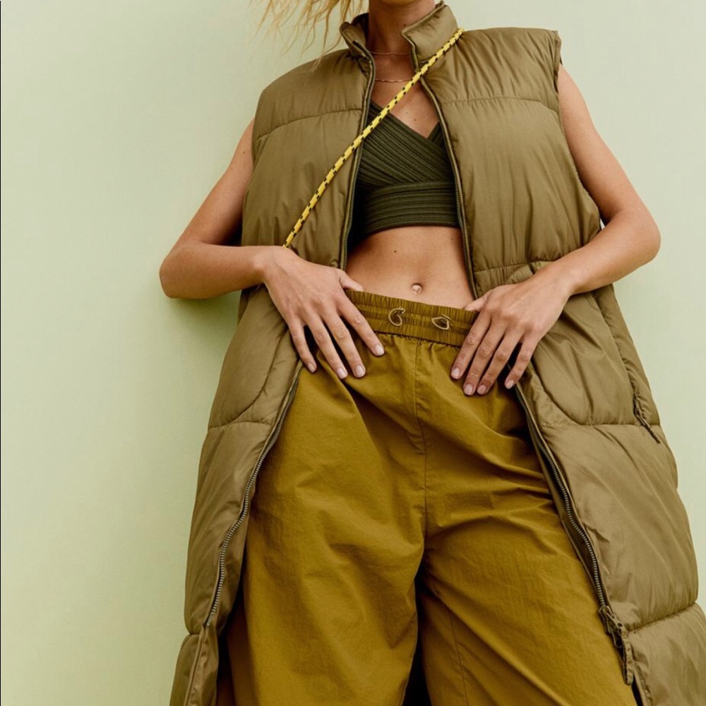 H&M Olive Green Quilted Sleeveless Puffer Vest rare small olive